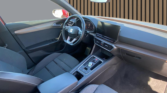 Intérieur Seat Leon eHybrid – tableau de bord et sièges d'une voiture d'occasion à Perpignan / voiture occasion Perpignan