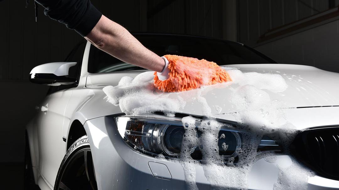 🧼 Nettoyage auto à Perpignan : conseils pratiques et astuces locales