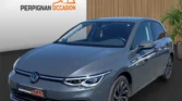 Vue avant Volkswagen Golf 8 grise claire à Perpignan